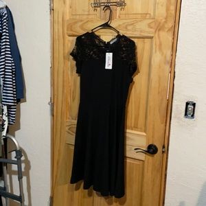 Black dress / lacy top